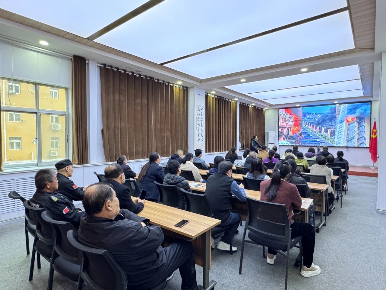 bacf85adfe0aee69fb226815d0b9f9a5.jpg bacf85adfe0aee69fb226815d0b9f9a5.jpg